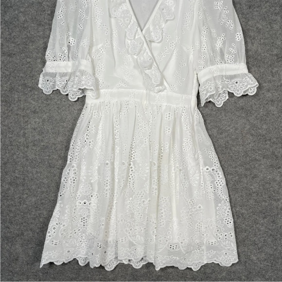 H&M Dress Size UK 6 Womens White Embroidered V Neck Ruffle Cross Front Lined - Picture 3 of 13